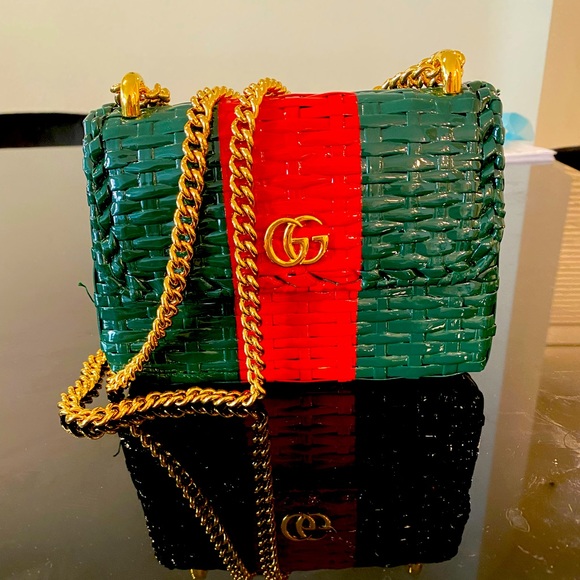 Classic Gucci mini purse with gold hardware! New! - Picture 1 of 1